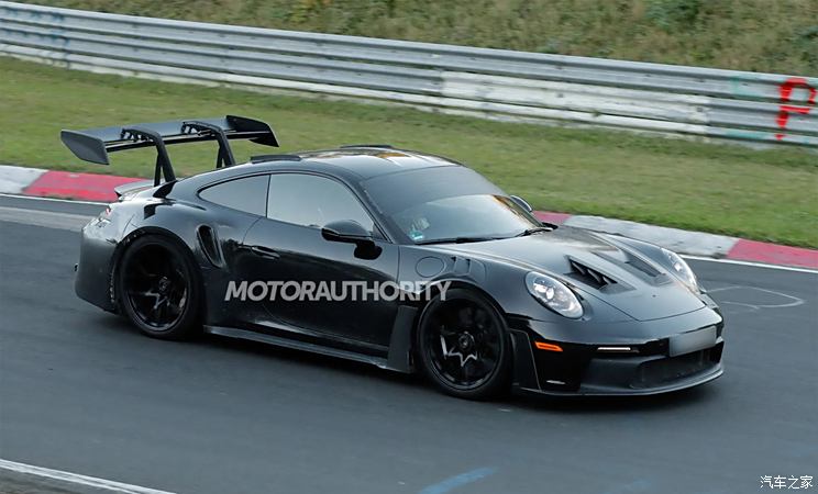 比911 GT3更硬核！扰流板尺寸更大 新款保时捷911 GT3 RS谍照